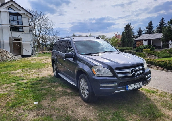 Mercedes-Benz GL cena 70000 przebieg: 138000, rok produkcji 2012 z Wyrzysk małe 16